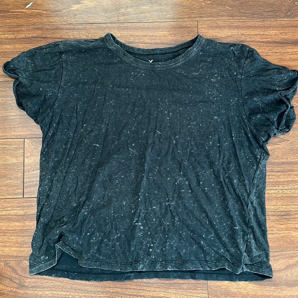 American eagle cropped t shirt